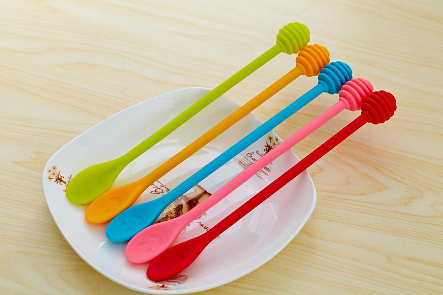 如何分辨普通硅膠與食品級(jí)硅膠